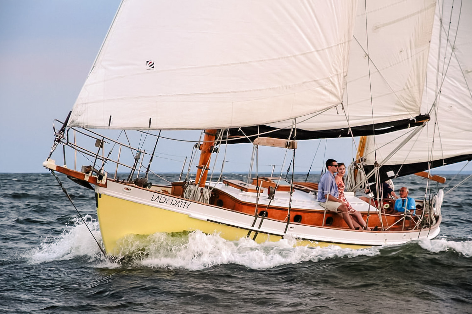 ジュディス ガイガー JUDITH  「Catboat」 サインⅡ Our Sailboats | Private Cruises & Sailing Tours in St. Michaels